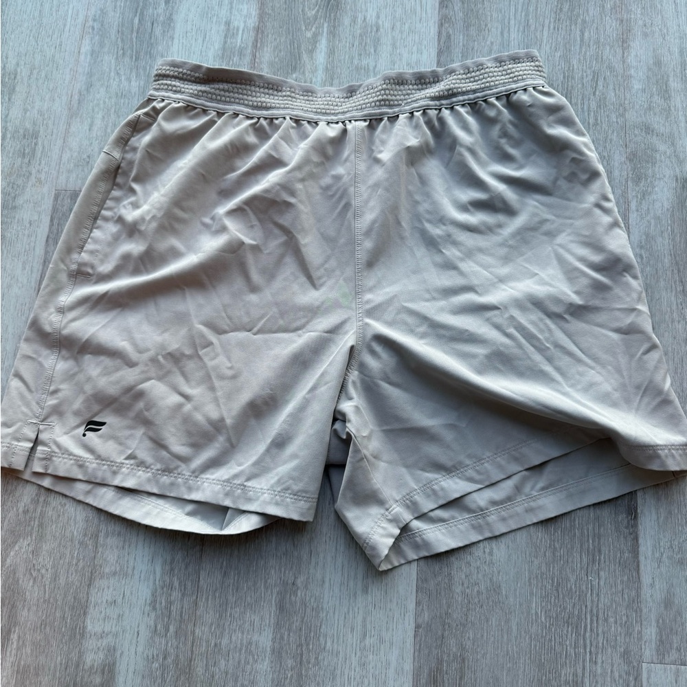 Fabletics lines 5in short